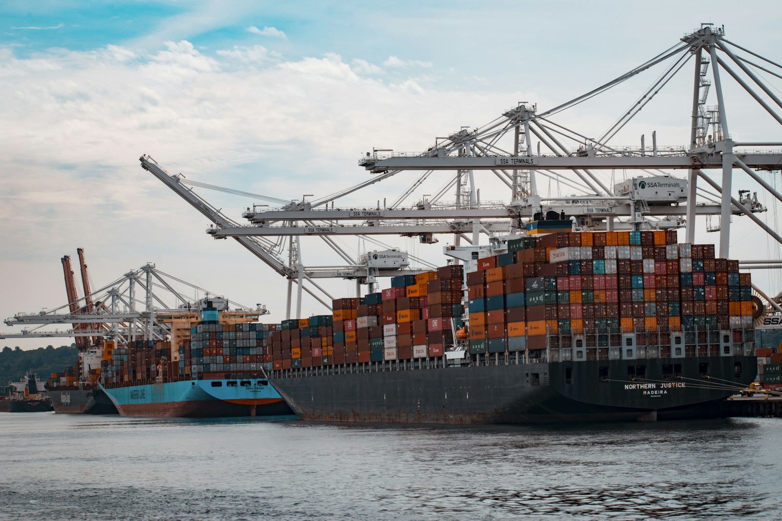 Port loading